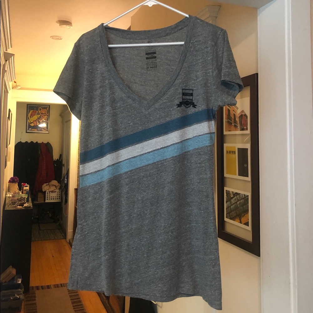 Toms Gray Short Sleeved V-neck T-shirt